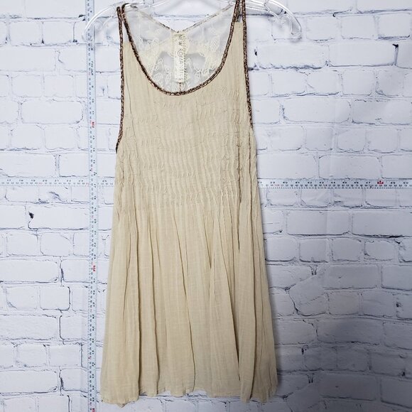 Free People Tops - New Romantics Free People Large 100% cotton Embroidered Baby Doll Tank NWT